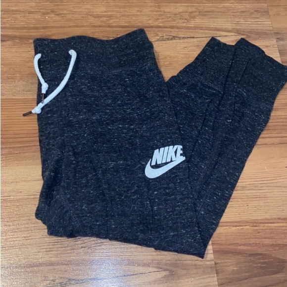 Vintage Nike Capri sweatpants - Picture 5 of 10